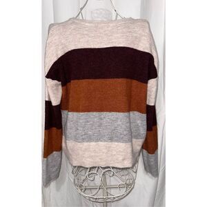 BEAUTIFUL andre by unit Color Block Sweater size small minor stain Good conditio